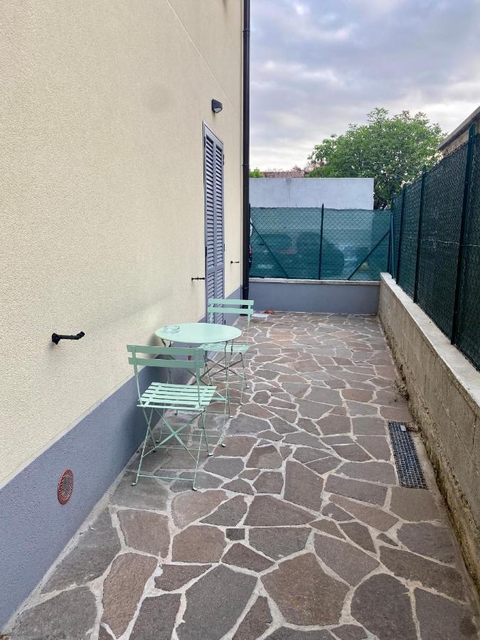 Lora Apartment,Free Private Parking, Self Check In,1 Como Buitenkant foto