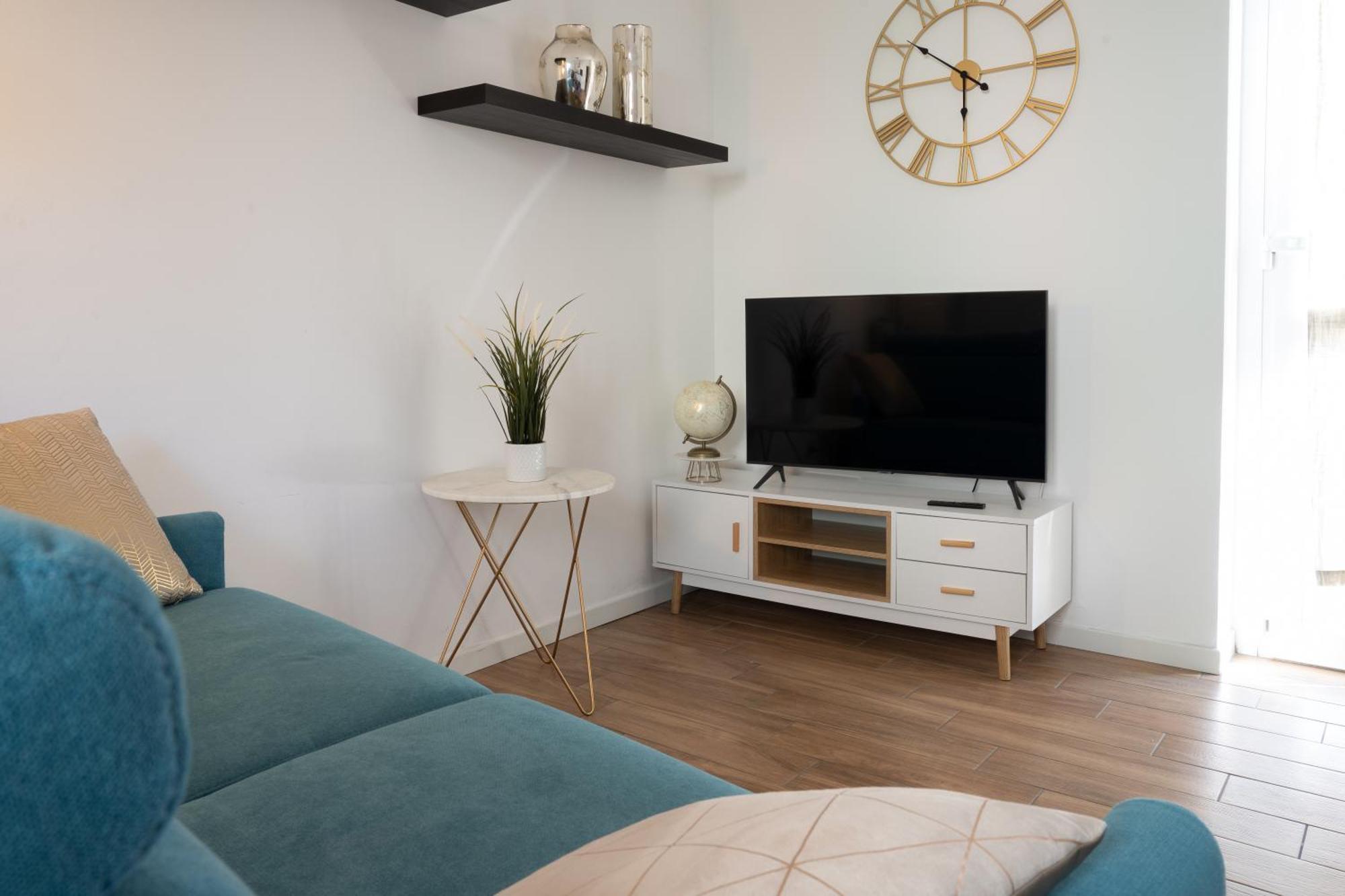 Lora Apartment,Free Private Parking, Self Check In,1 Como Buitenkant foto